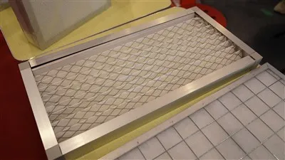 ¿Cuál es el impacto de la unidad de filtro de ventilador de la serie HFU en el sistema de ventila...